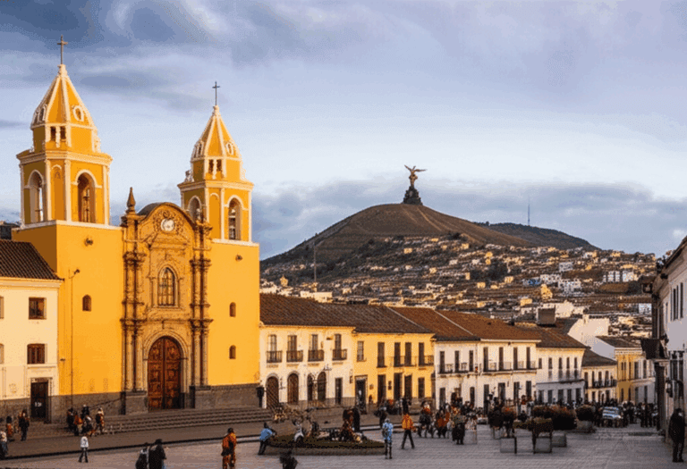Quito’s Andean Embrace: A Tourist’s Unforgettable Journey Through History, Altitude, and Culture!